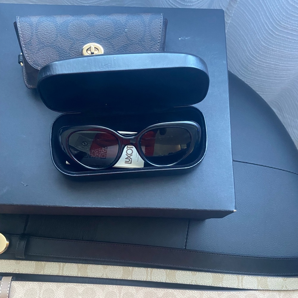 Black coach Sunglasses with Case